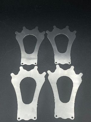 Métal adapté aux besoins du client par usine d'acier inoxydable emboutissant le plat de valve de pièces