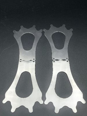 Métal adapté aux besoins du client par usine d'acier inoxydable emboutissant le plat de valve de pièces