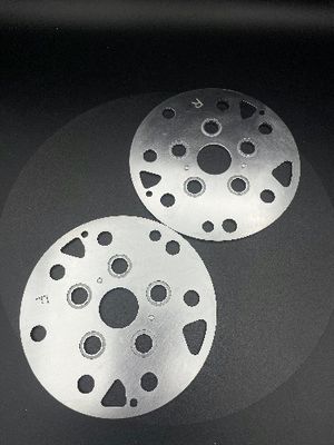 Toutes les tailles et caractéristiques sont les pièces des véhicules à moteur adaptées aux besoins du client acceptables emboutissant des pièces