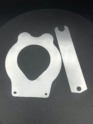 Les caractéristiques et les couleurs sont les pièces des véhicules à moteur adaptées aux besoins du client acceptables emboutissant des pièces