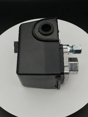 Longévité élevée emboutissant des pièces d'acier inoxydable pour des véhicules à moteur